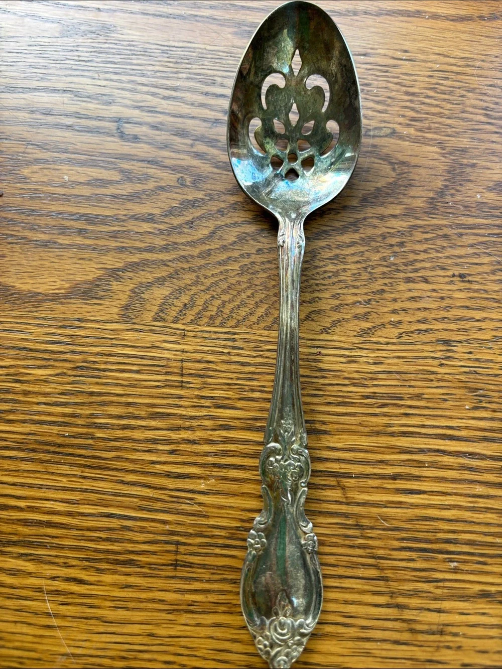 Oneida Community Slotted Spoon, Silverplate. Louisiana